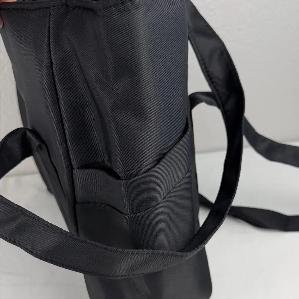 NWOT Black Tote Bag with top zipper travel bag